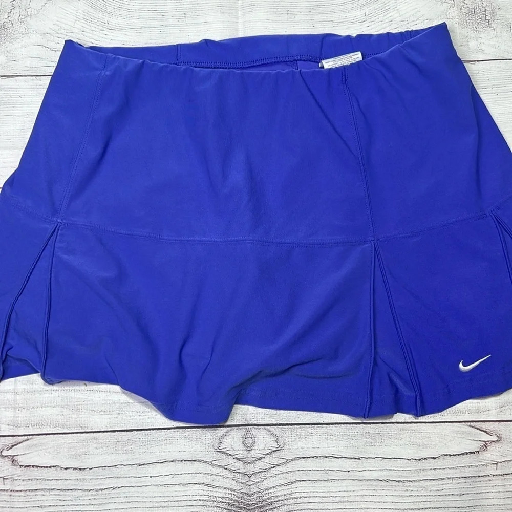 Nike dri fit purple skirt size large